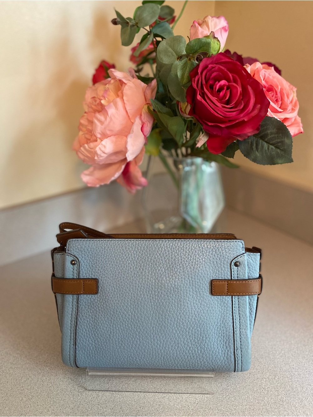 Coach Swagger Wristlet/Crossbody Bag - Picture 3 of 17